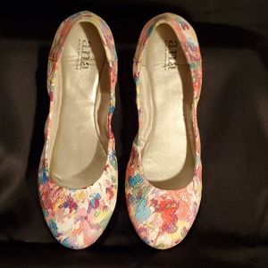 a.n.a. Floral Print Flats